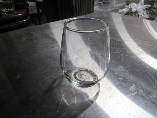 Small Stemless Wine Glass. 7XBID