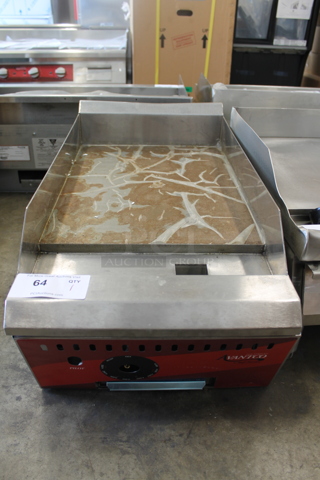2021 Avantco 177CAG15TG Stainless Steel Commercial Countertop Natural Gas Powered Flat Top Griddle w/ Thermostatic Controls. 35,000 BTU.