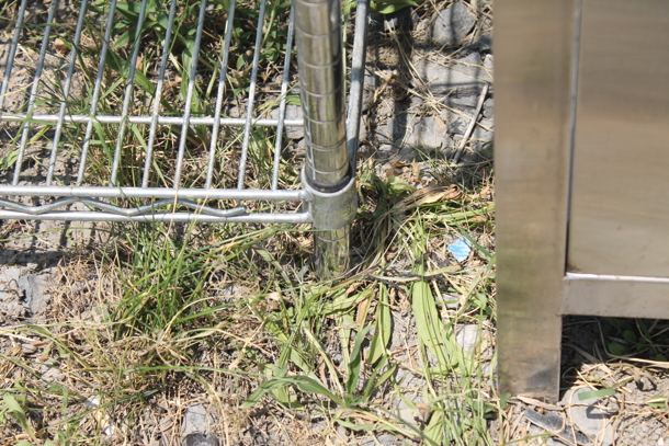 Commercial Stainless Steel Open Utility Shelf With Metro Style Shelving. BUYER MUST DISMANTLE. PCI CANNOT DISMANTLE FOR SHIPPING. PLEASE CONSIDER FREIGHT CHARGES. - Image 4 of 4