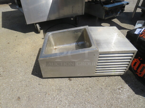 One APW Wyott Refrigerated Cold Well. Model# RTR-1. 120 Volt. 15X26X11 - Image 3 of 3