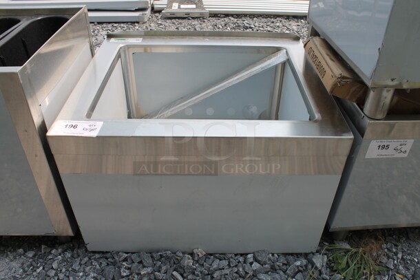 BRAND NEW SCRATCH AND DENT! Regency 600SM162012 Commercial Stainless Steel Underbar Ice Bin. - Item #1059250