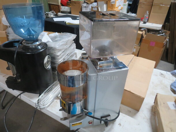 One Nuova Simonelli Grinder. 110-120 Volt. #MDLA. Missing 1 Lid. - Image 2 of 2