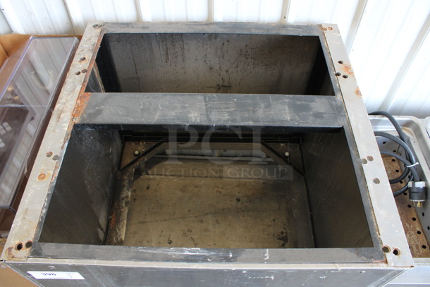 Stainless Steel Commercial Counter Frame. 30x29.5x30 - Image 3 of 4