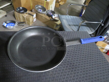 One NEW Vollrath 10 Inch Saute Pan With Gator Grip Handle. #T4010