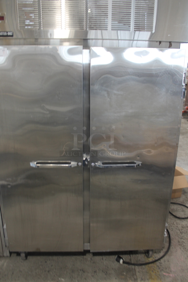 Master-Bilt TAC-48HDSA Stainless Steel Commercial 2 Door Reach In Cooler on Commercial Casters. 115/208-230 Volts, 1 Phase. Tested and Working! - Image 4 of 9