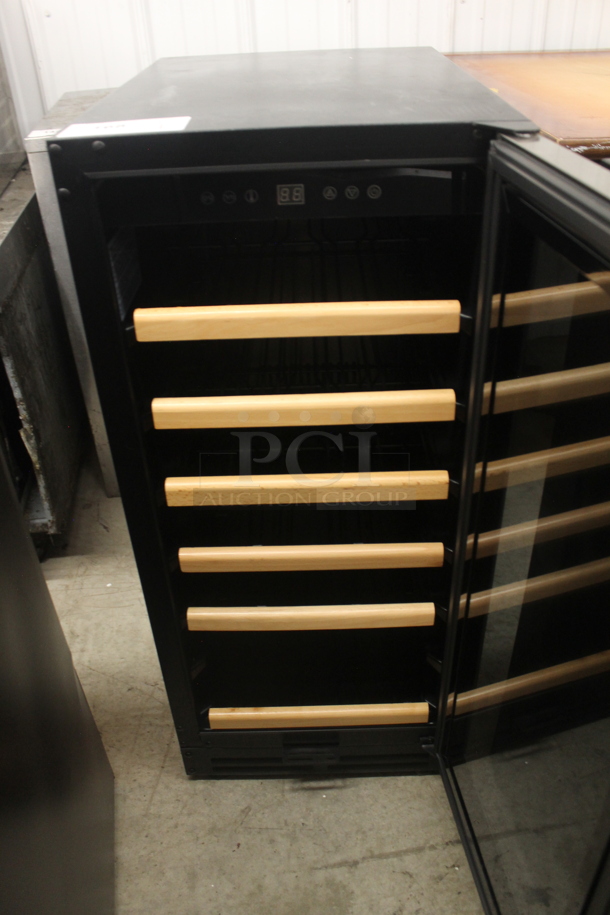 BRAND NEW SCRATCH AND DENT! Avanti WC3015S3S 30 Bottle Black Wine Chiller With Wood Accent Shelving. 115V. Tested And Working!  - Image 4 of 6