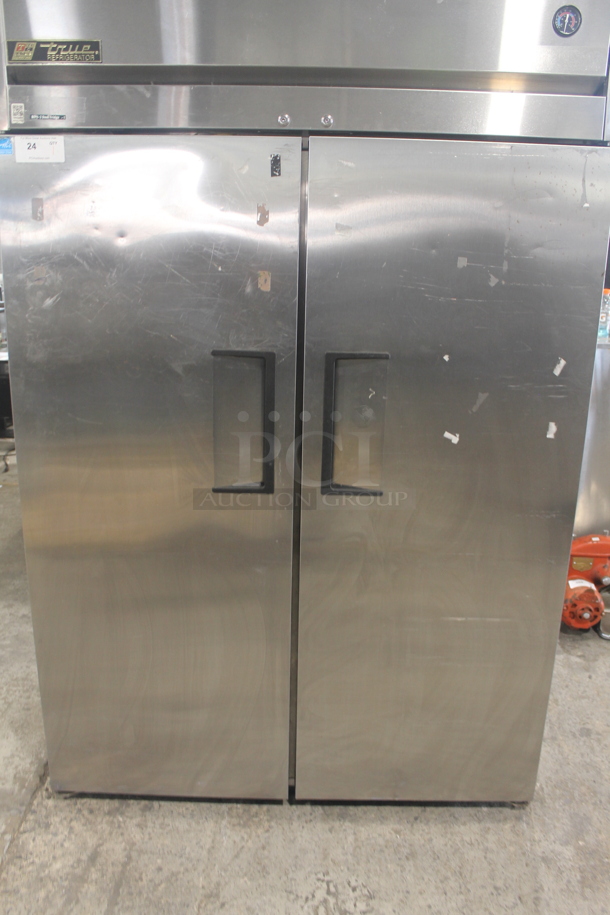 2012 True TG2R-2S Stainless Steel Commercial 2 Door Reach In Cooler w/ Poly Coated Racks on Commercial Casters. 115 Volts, 1 Phase. Tested and Working! - Image 4 of 9