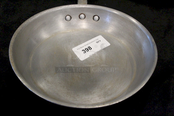 Nice Try-Mark 10" Pan With Rubber Coated Handle.  - Image 4 of 4