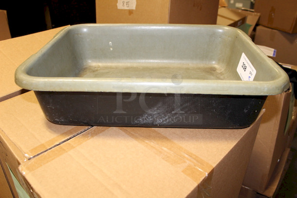 SET OF 10! UniRoyal Royalite 20" x 15" x 7" Polypropylene Bus Tub, Bus Boxes. 5x Your Bid. - Image 2 of 3