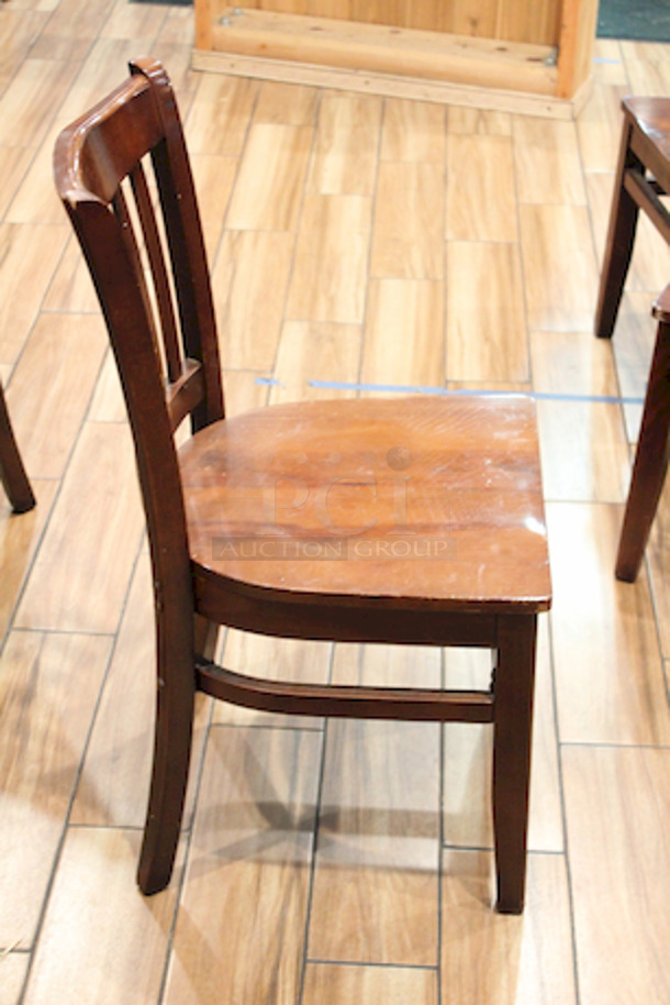  BEAUTIFUL! 4 Solid Oak Schoolhouse Style Ladder Back Chairs.  19x18x34  3x Your Bid - Image 6 of 8