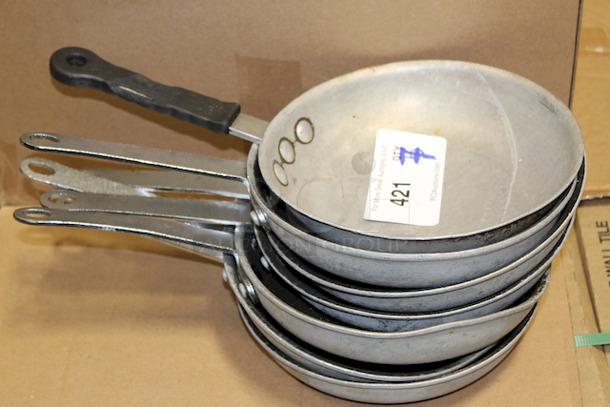 AWESOME VALUE! Browne 5813828 8" Non-Stick Aluminum Frying Pan w/ Solid Silicone Handle. 7x your Bid - Image 2 of 5