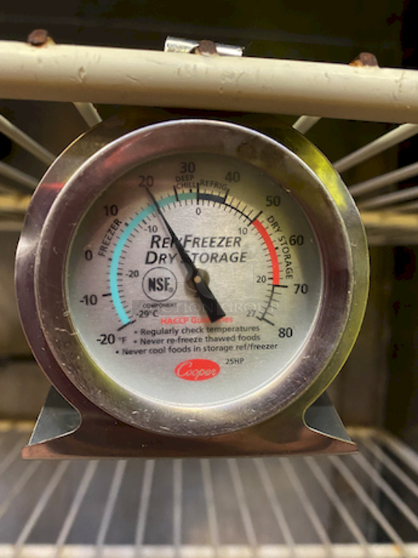 10 out of 10! Duke RUF-48 M 2 Door Refrigerated Work Counter on Commercial Casters. 120volt

Tested. Perfect Working Order. 

30"d x 48"w x 36-1/2"h. 
 - Image 5 of 6