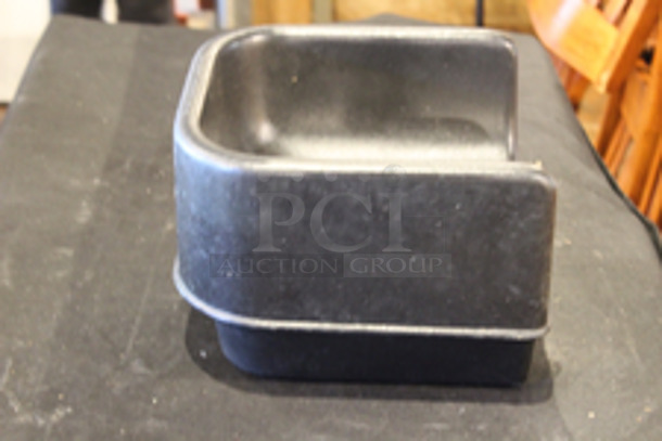 NICE! Cambro 100BC-131 Booster Seat, Black. 
11-3/4x11-1/4x8-1/4 - Image 2 of 3