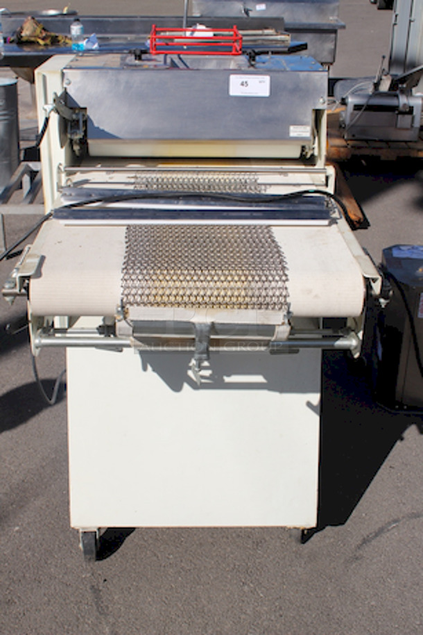 BEAUTIFUL! Bloemhof 860L Bread & Roll Moulder, 24” Wide Roller, 115v. On Commercial Casters,  29x45x52 - Image 10 of 10