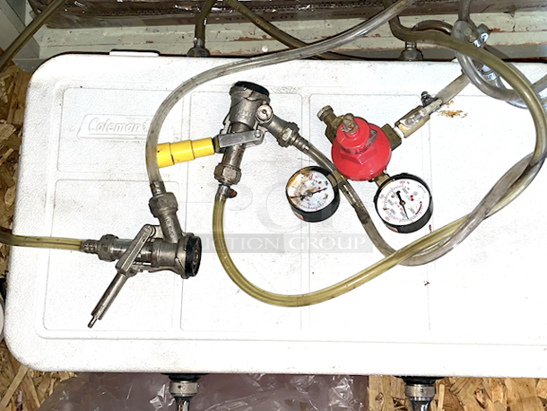 BIG RED!! Jockey Box With Cold Plate, Pressure Gauges And (2) Taps.  - Image 3 of 3