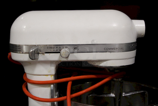 KitchenAid KSM8990WH White 8 Qt. Bowl Lift Countertop Mixer with Standard Accessories - 120V, 1 3/10 hp - Image 4 of 4