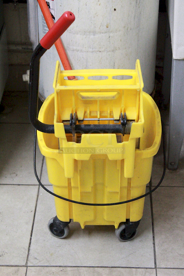 Mop & Bucket - Image 6 of 6