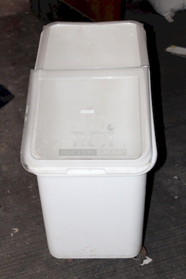 SWEET! Cambro IBS27148 27 Gallon / 430 Cup White Slant Top Mobile Ingredient Storage Bin with 2-Piece Sliding Lid & S-Hook.
