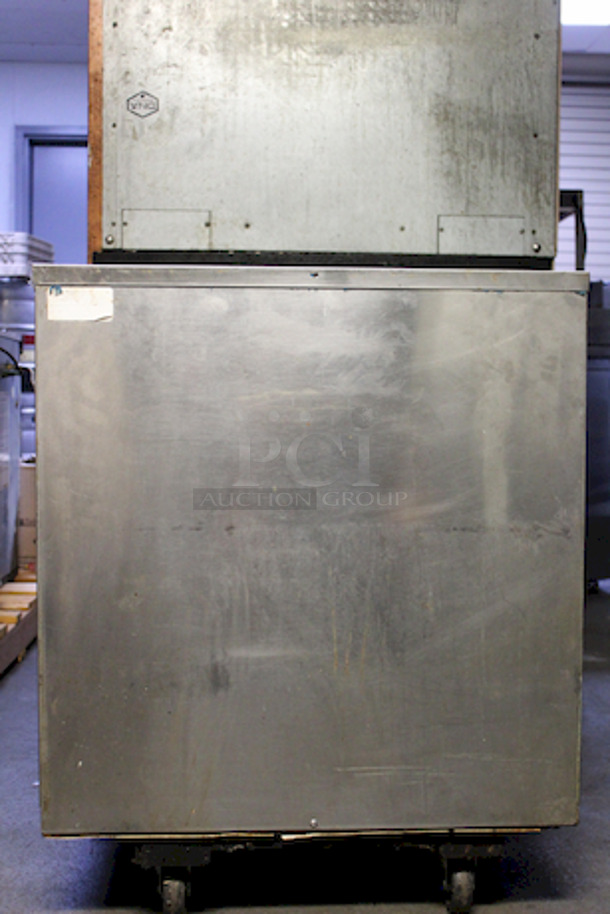 GEEE WILLIKERS!! Hoshizaki KM-1301SRH3 Modular Ice Machine, Capable of Producing  1339 lb of Ice Per Day.  Professionally Removed In Perfect Working Order. 208-230v/60/3-ph Remote Air Cooled.  
48″ W x 27-3/8″ D x 27-3/8″ H
Missing Face Cover. May be On Site.  - Image 5 of 8