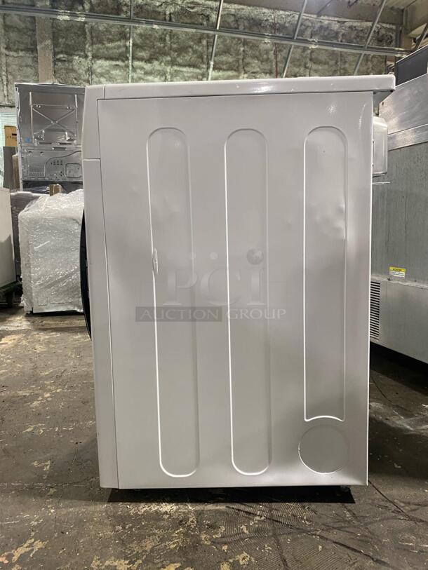Brand New Scratch & Dent 24 Inch Electric Dryer with 4.3 Cu. Ft. Capacity, 13 Dryer Programs, Sensor Dry, Sanitize, Delay Start, Quick Dry, and Energy Star®
 - Image 3 of 4