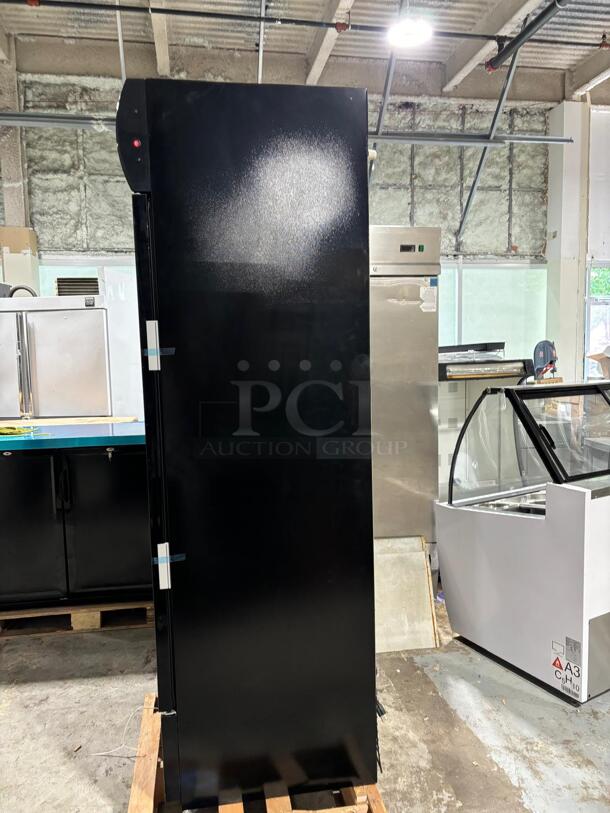 Brand New still in the box scratch & dent DSM-15R Commercial Single Glass Swing Door Merchandiser Refrigerator
 27DEPTH: 26HEIGHT: 76 ORIGINAL PRICE: $1648.35 - Image 2 of 4