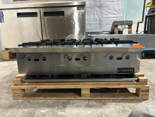 Brand New Dukers DCHPA36 6 Stainless Steel Burners Hotplate Gas Countertop - 168,000 BTU
 - Image 2 of 6