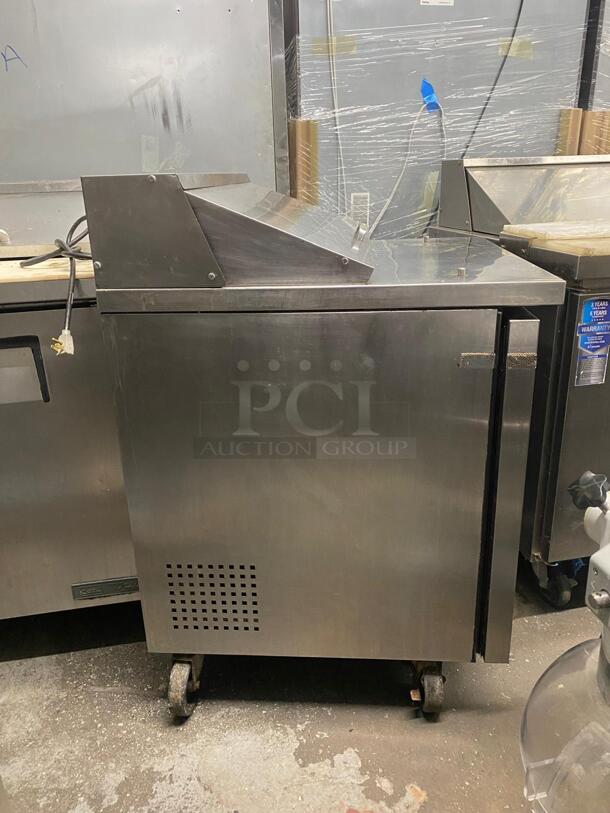 True TSSU-27-08-HC 27" TSSU Series Sandwich/Salad Prep Table w/ Refrigerated Base, 115v
 - Image 2 of 7
