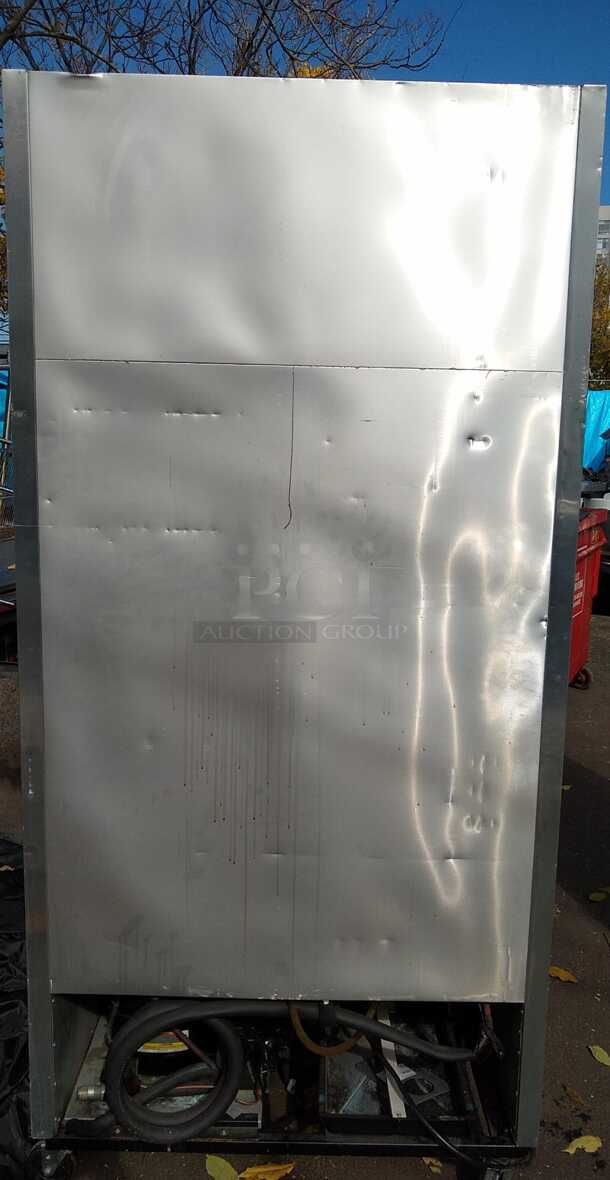 True T-35F-HC 40" Two Section Reach In Freezer, (2) Solid Doors, 115v
 - Image 4 of 5