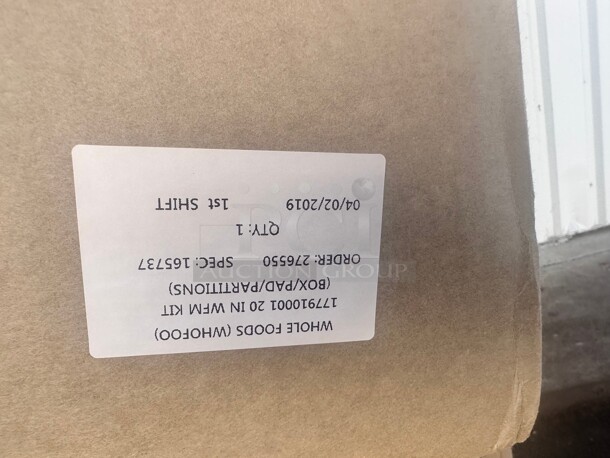 New! Whole Foods 20 In WFM Kit Box - Image 1 of 2