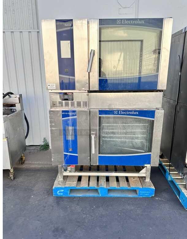 Late Model Electrolux AOS062EKM1 Air-O-Convect Combi Oven boilerless, full-size 220 Volt 3 Phase Tested and Working - Image 6 of 8