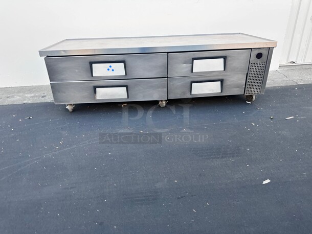 Late Model True TRCB-82 82 inch Chef Base w/ (4) Drawers - 115v Tested and Working - Image 6 of 10