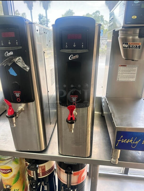 Excellent Condition! Used Curtis WB5NL Commercial Hot Water Dispenser - 5 gal., 120 Volt Tested and Working! - Image 1 of 7