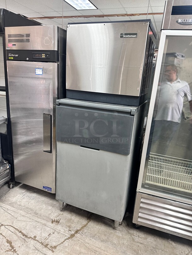 Nice! Scotsman CME1056AS 975 lbs Ice Machine With Ice Bin 220 Volt Tested and Working - Image 1 of 8