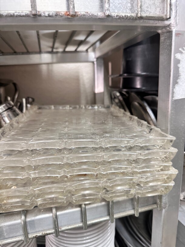 One Lot Of Plastic Trays - Image 5 of 9