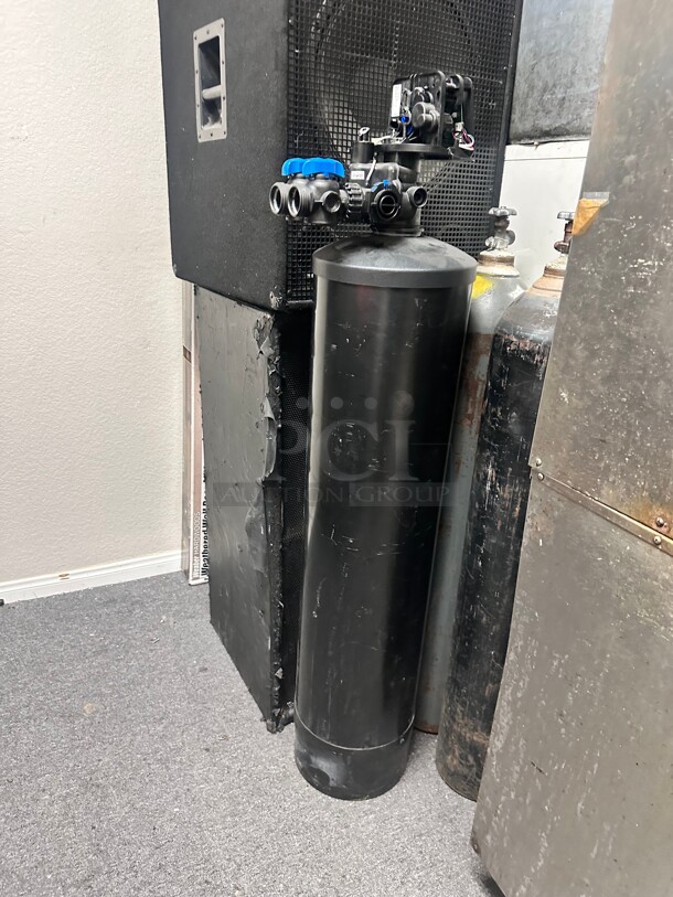 Pentair Fleck 5810 Control Valve Filter System Working - Image 2 of 8