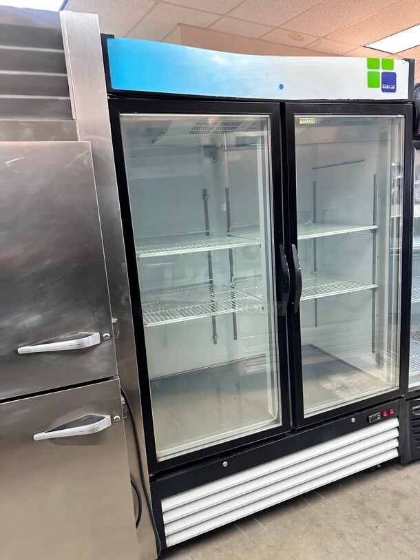 Late Model! Commercial HGD-48F Two Glass Door Freezer 115 Volt Working - Image 8 of 9
