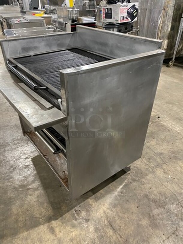 MagiKitch'n Commercial Natural Gas Powered Char Broiler Grill! With Back And Side Splashes! All Stainless Steel! On Legs! - Image 2 of 8