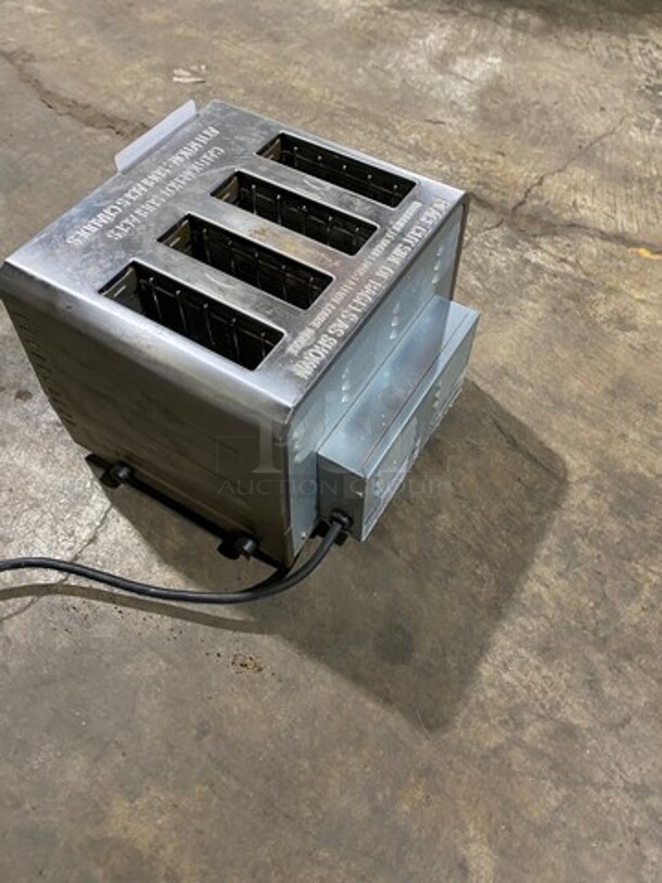 Waring Commercial Countertop 4 Slot Toaster! Model: WCT855 240V - Image 3 of 7