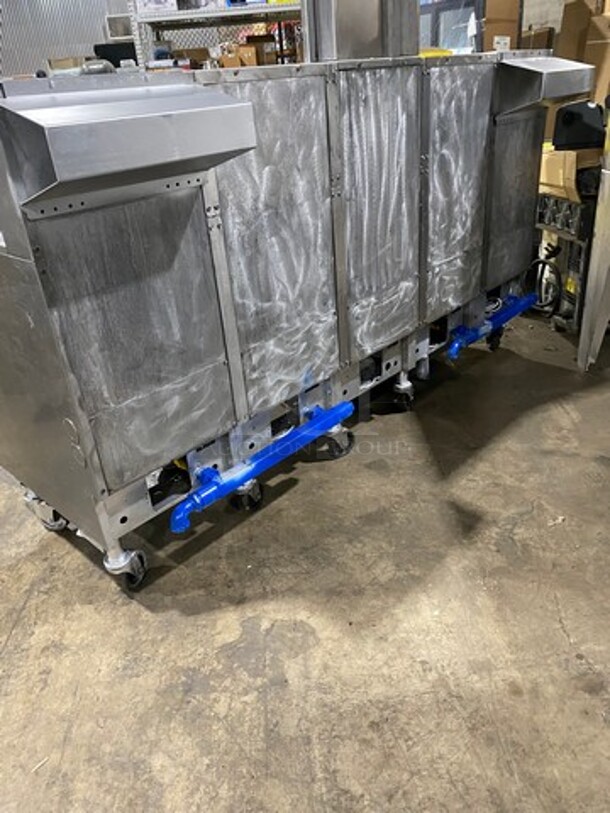 FAB! Pitco Frialator Commercial Natural Gas Powered 4 Bay Deep Fat Fryer! With Middle Fryer Basket Rack! With Oil Filter System! All Stainless Steel! On Casters! Model: SGH50 SN: G10HC034159! Working When Removed! - Image 4 of 10