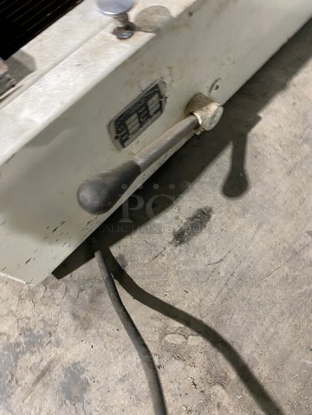 U.S Slicing Machine Commercial Countertop Bread Loaf Slicer! Model: MB SN: 508MB2917 115V 60HZ 1 Phase - Image 7 of 8