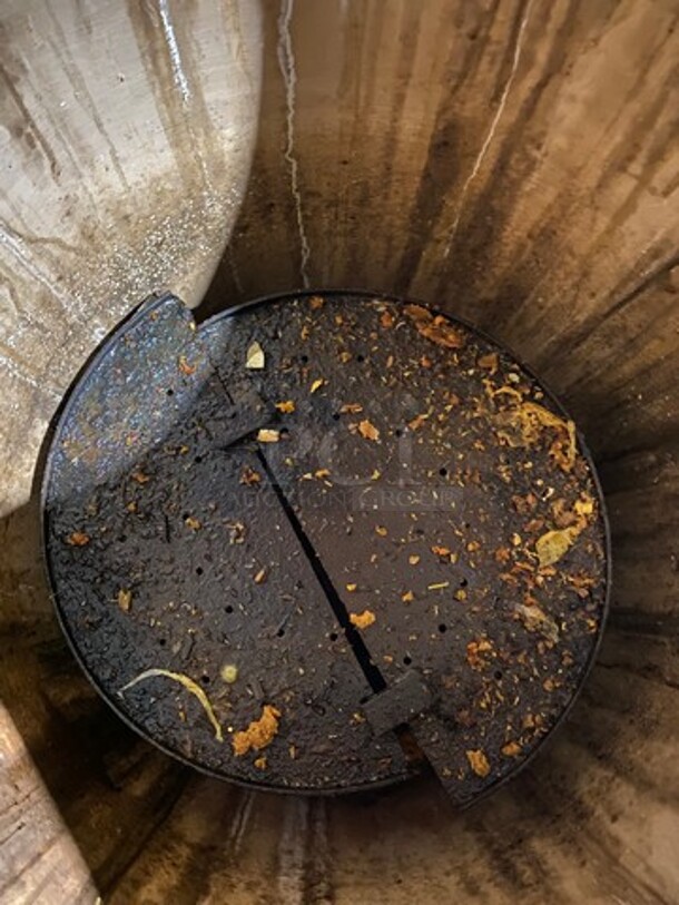 NICE! Bharat Overseas Commercial Gas Powered Tandoor Oven! With Lid! Solid Stainless Steel! On Casters! Model: TD166 - Image 6 of 10