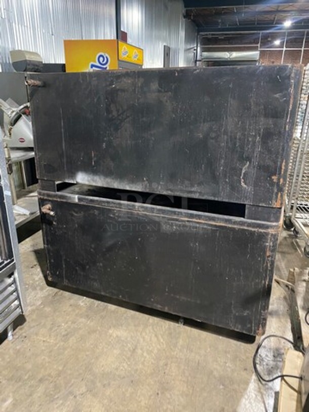 Blodgett Commercial Natural Gas Powered Double Deck Baking/ Pizza Oven! All Stainless Steel! On Legs! 2x Your Bid Makes One Unit! - Image 4 of 12