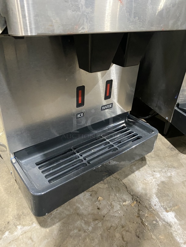 HOSHIZAKI Ice Maker/Water Dispenser Combo! Model DCM-270BAH-OS Serial C07382J 115-120V/60Hz/1 Phase - Image 6 of 7
