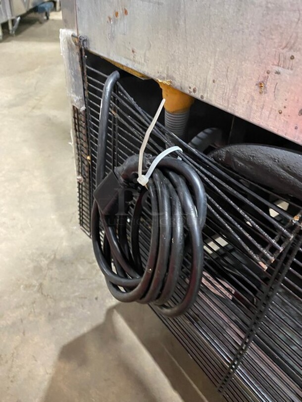 Atosa Commercial Single Door Reach In Freezer! All Stainless Steel! With Poly Coated Racks! On Casters! 115V 1 Phase! Model: MBF8501 SN: MBF8501140615C4010! - Image 9 of 9