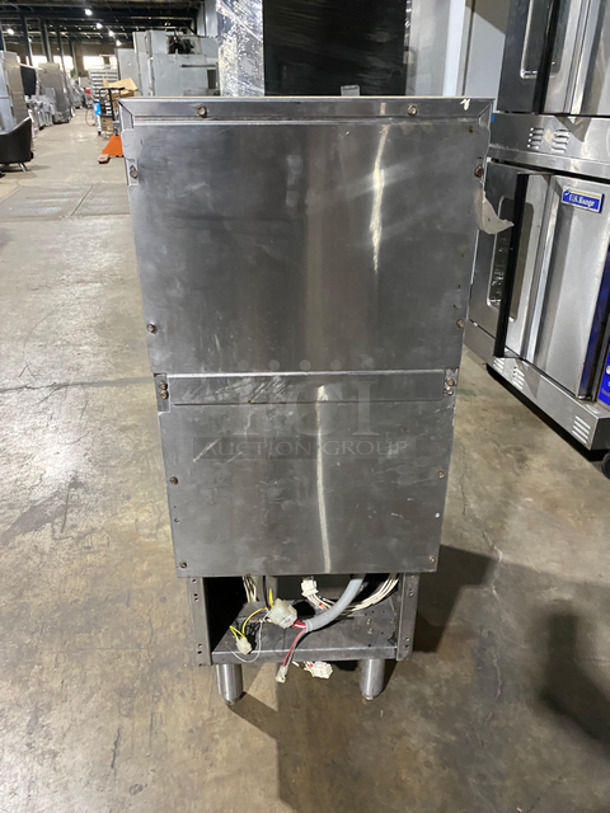WOW! Frymaster Commercial Electric Powered Deep Fat Fryer! All Stainless Steel! On Legs! Model: H114SC SN: 0101NA0068 208V 60Hz 3 Phase - Image 3 of 9