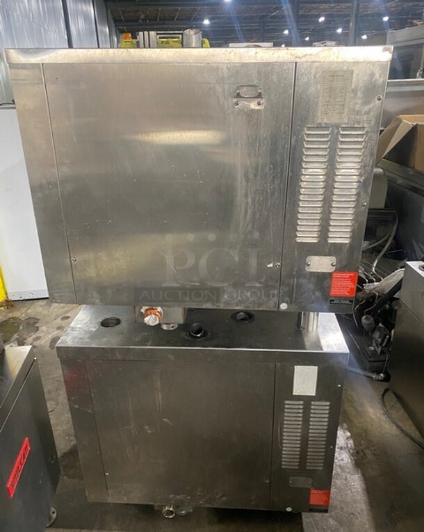Alto Shaam Commercial Combitherm Convection Oven! All Stainless Steel! On Legs! MODEL 610ESIN SN:530099000 208-240V 3PH! 2 X Your Bid Makes One Unit!  - Image 3 of 12