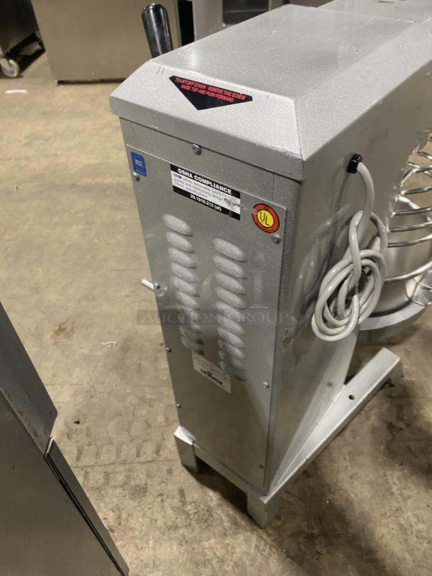 NICE! UNIVEX  20qt Countertop Planetary Mixer With Guard! Heavy Duty Stainless Steel Bowl! Model SRM20 Serial SRM204930244! Working When Removed!  - Image 4 of 10