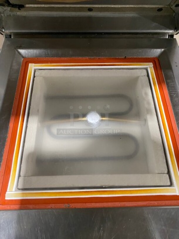 GREAT! LATE MODEL 2018! Electrolux Commercial Countertop Electric Powered Infared Flat Press! With Digital Controls! Stainless Steel Body! On Small Legs! Model: HSPP2RPRS SN: 81210010 208V 60HZ 1 Phase - Image 6 of 9
