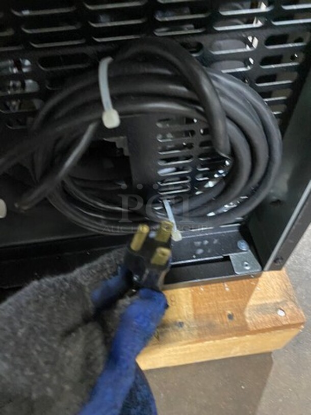 SCRATCH-N-DENT! Micro Matic Commercial Refrigerated Dual Tower Kegerator! With 2 Door Storage Space Underneath! NO TOWERS! Model: MDD68 SN: 15071401M 115V 60HZ 1 Phase - Image 12 of 12