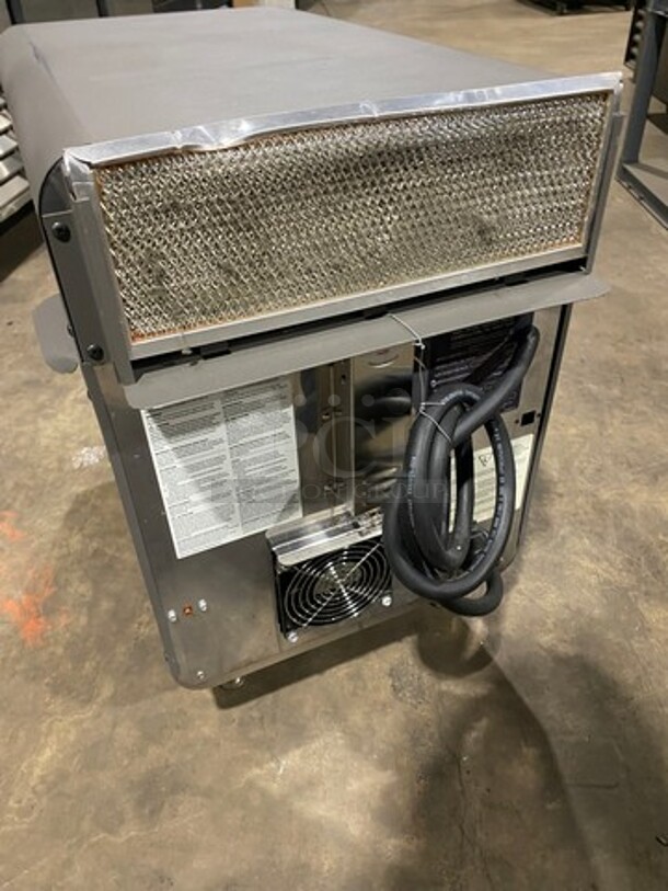 LATE MODEL! 2017 Turbo Chef Commercial Countertop Rapid Cook Oven! On Small Legs! Model: NGO SN: NGOD34498 208/240V 60HZ 1 Phase - Image 4 of 8